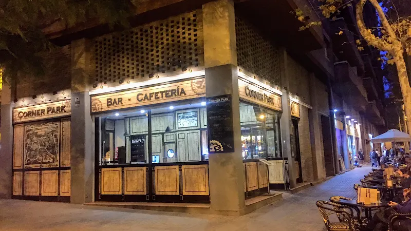 Corner Park - Bar restaurante en Barcelona - foto 2