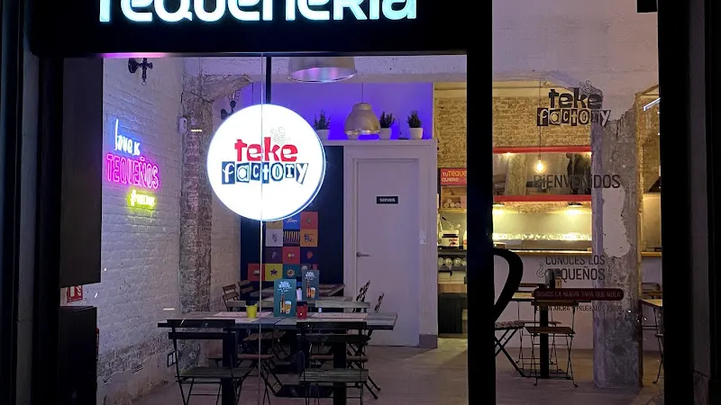 TEQUEÑERÍA TEKE FACTORY (tequeños) - Restaurante en Barcelona - foto 2