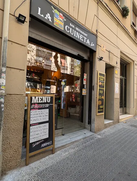 Bar-Restaurant La Cuineta D'or - Cervecería artesanal en Barcelona - foto 2