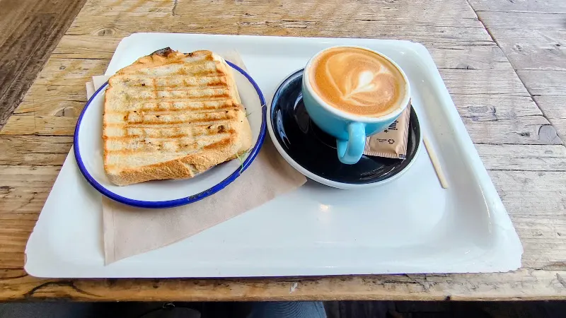 SandwiChez Capità Arenas - Cafetería en Barcelona - foto 2