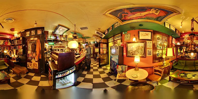 Absenta Bar