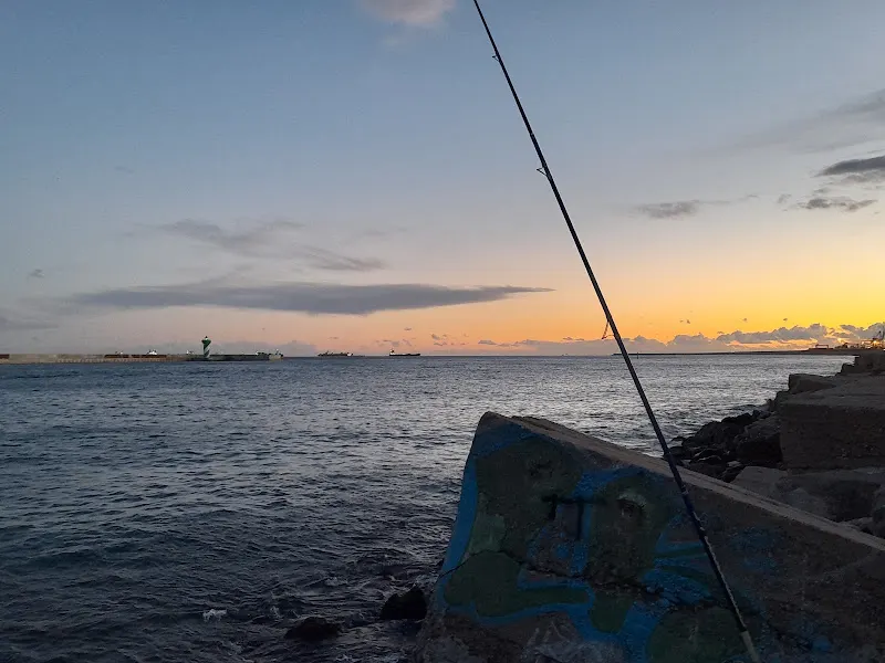 El rompeolas