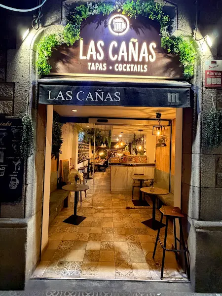 LAS CAÑAS - Restaurante especializado en tapas en Barcelona - foto 2