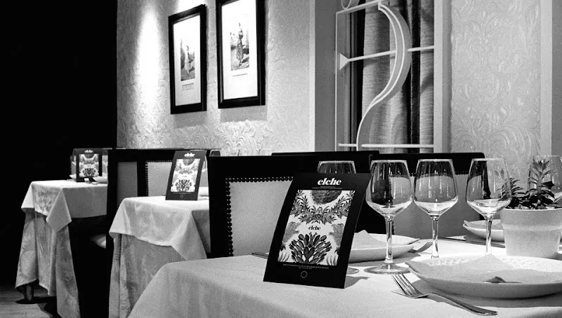 Elche Restaurant - Paellas Levantinas en el Paral·lel Barcelona - Arrocería en Barcelona - foto 2