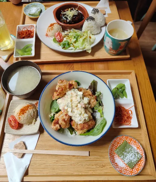 Inu café
