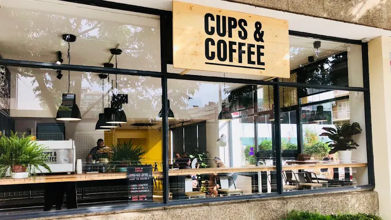 Cups & Coffee - Cafetería en Barcelona - foto 2
