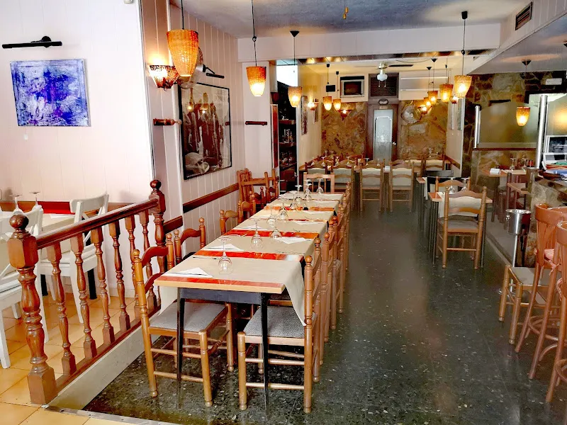 Trattoria-Pizzería Italiana Da Raimondo - Pizzería en Barcelona - foto 2