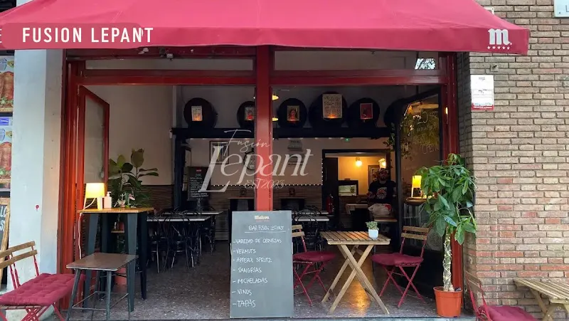 Fusión Lepant - Bar de tapas en Barcelona - foto 2