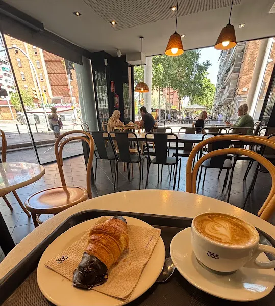 365 Cafe