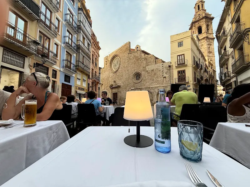 El Ocho Y Medio - Restaurante en València - foto 2