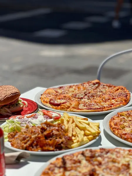 Vanda Pizzeria y Kebab halal en Valencia