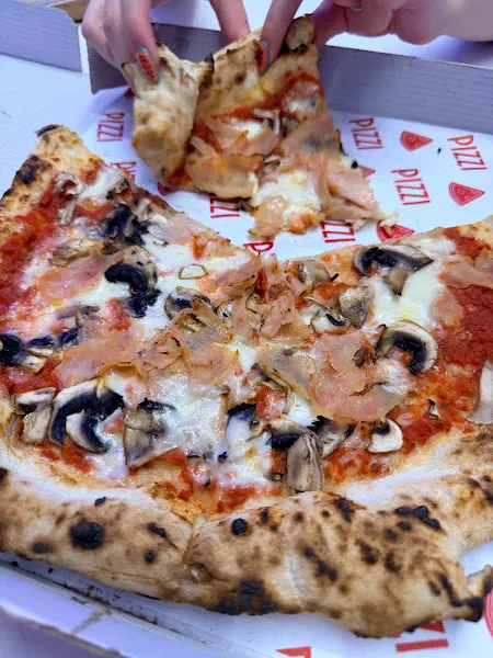 Pizzi Pizzería (Abastos)