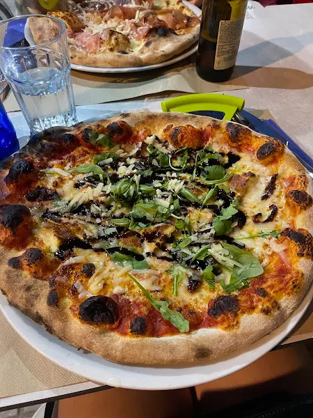 "CENTO PER CENTO" Caffe & Pizza