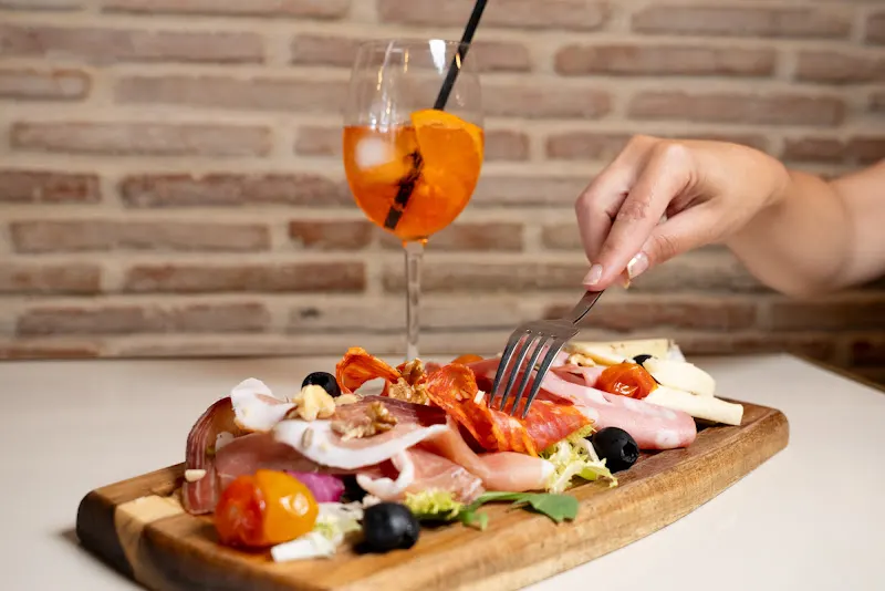 La Piazza Aqua