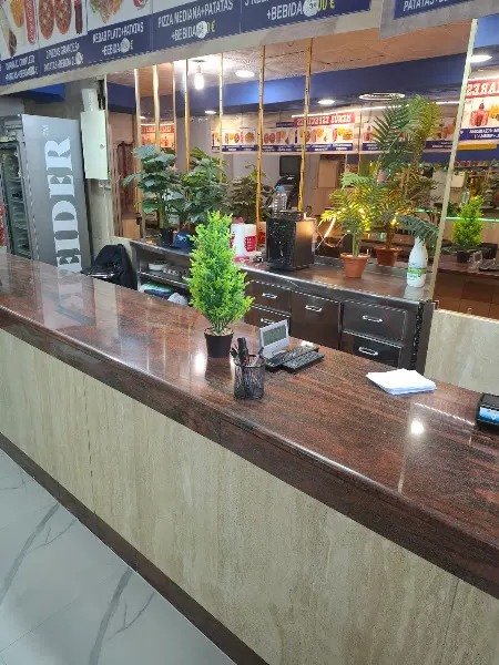 Farooq Doner Kebab Pizzería - Pizzería en València - foto 2