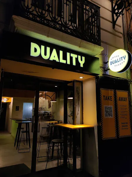 DUALITY SMASH BURGER - Hamburguesería en València - foto 2