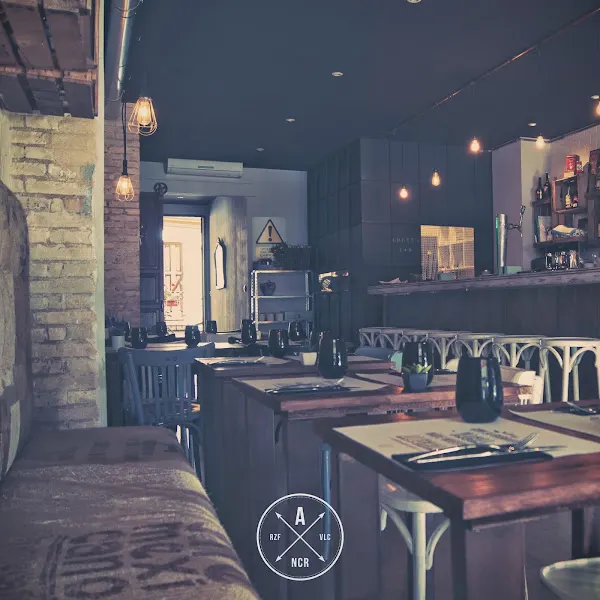 El Almacén - Restaurante en València - foto 2