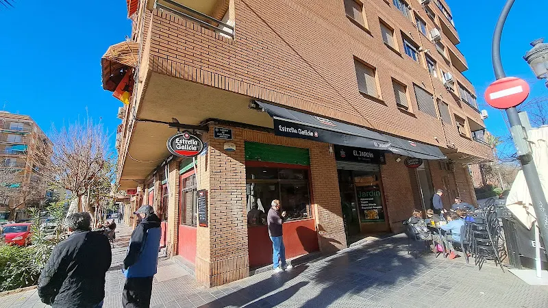 BAR RESTAURANTE JARDIN - Bar restaurante en València - foto 2