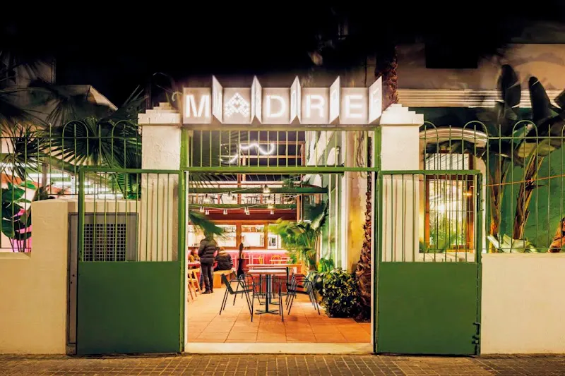 MADRE EL CABANYAL - Restaurante en València - foto 2