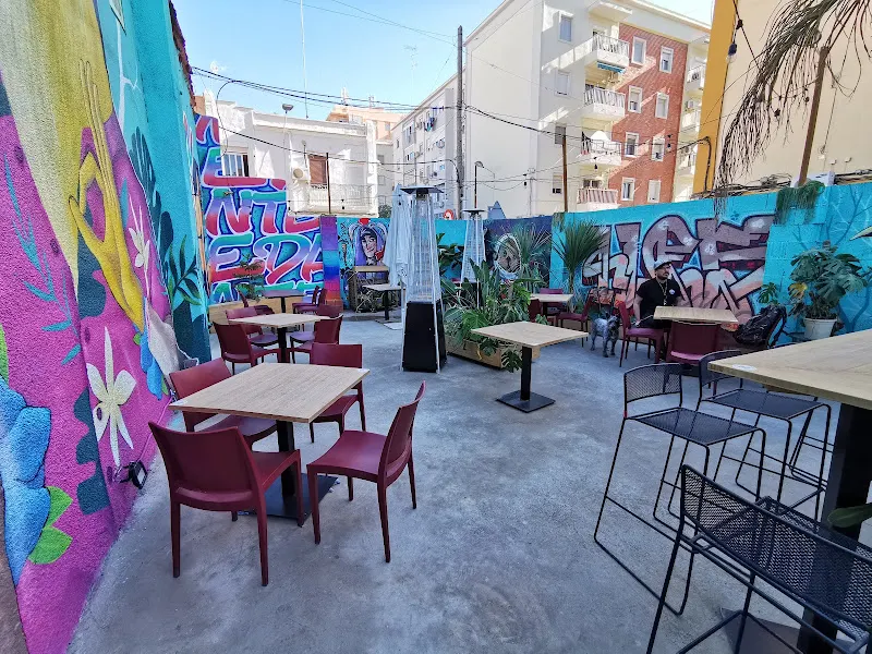 Fumiferro Cabanyal Grill - Restaurante en València - foto 2