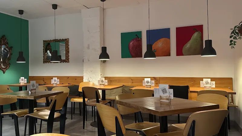 Café Madrigal - Restaurante vegano en València - foto 2