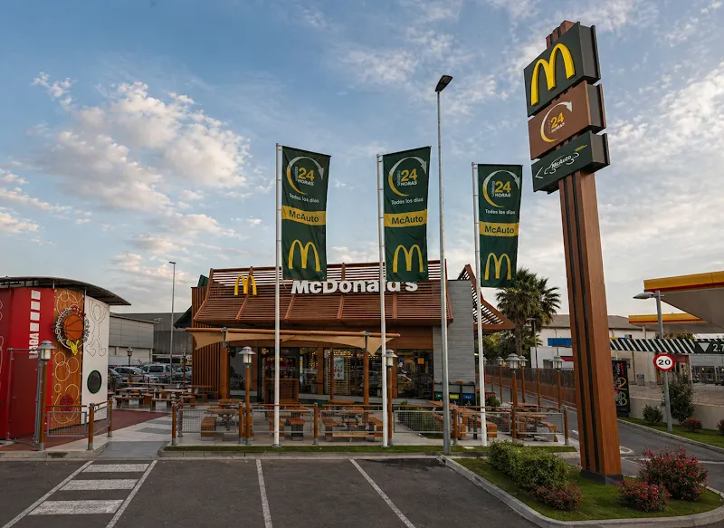 McDonald's - Restaurante de comida rápida en València - foto 2