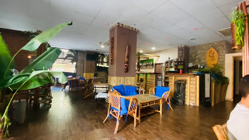 Huakaloa Tiki Bar - Bar en València - foto 2