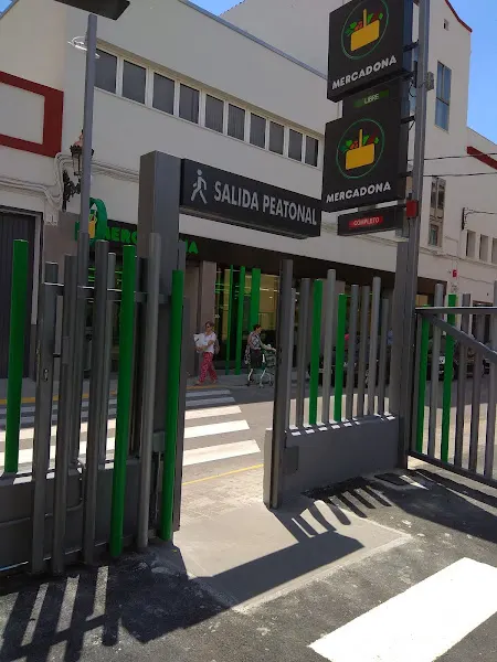 Mercadona (Acceso calle Valencia) - Supermercado en Tavernes Blanques - foto 2