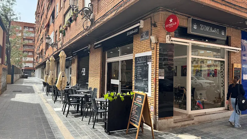 ZONA +58. Comida Venezolana - Restaurante de comida rápida en València - foto 2